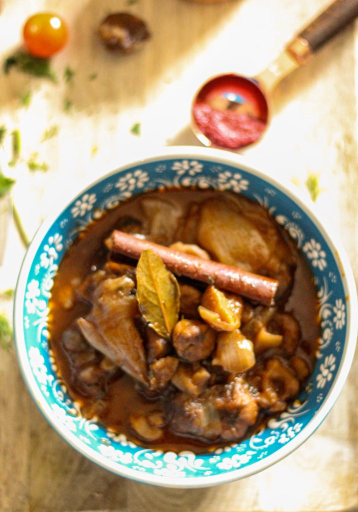 Chestnut Stew - Stifado Recipe - Foodzesty