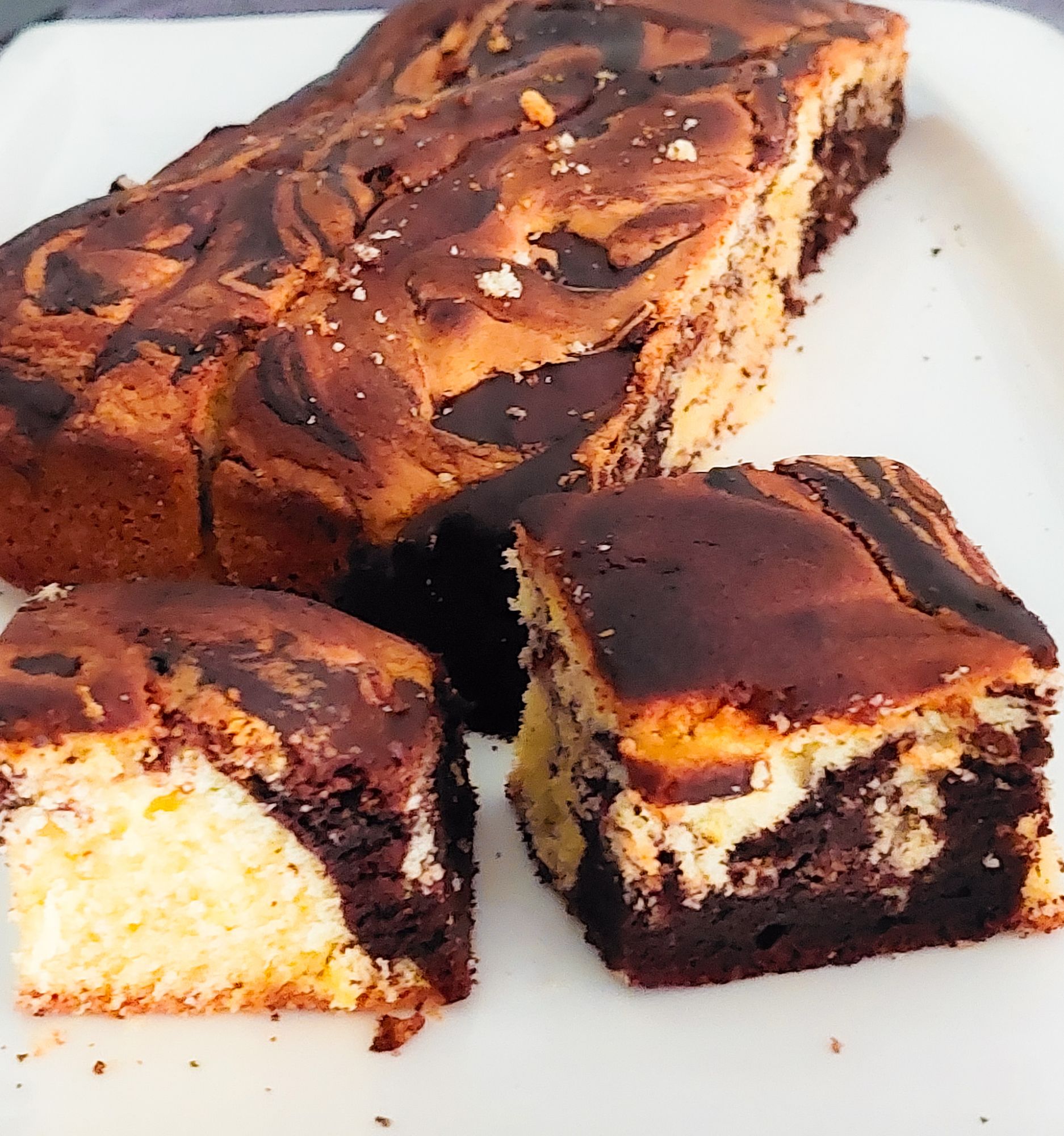 Vanilla and Chocolate Marble Cake - Foodzesty